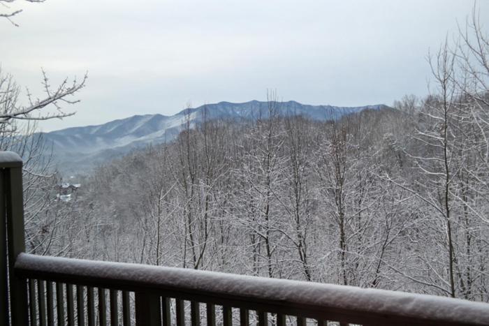 Mountain High Villa แกตลิงเบิร์ก ภายนอก รูปภาพ